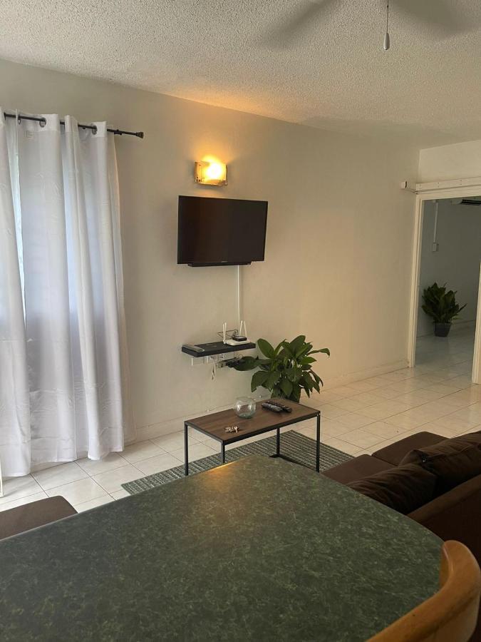 Finest Accommodation Marley Manor Apt # 513 Ground Floor 6 Marley Rd Kgn 6 Kingston Exterior photo