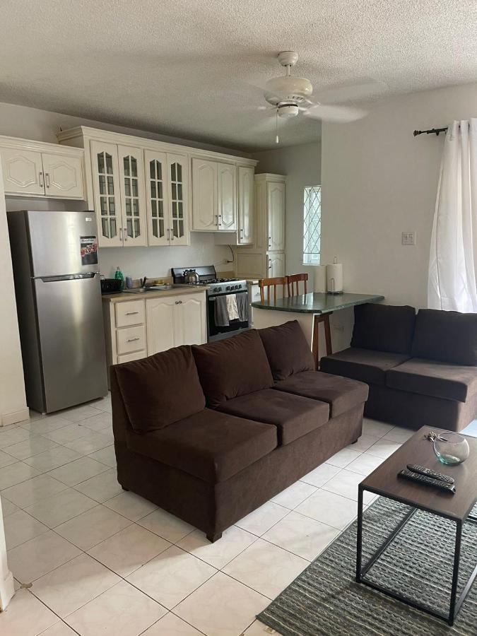 Finest Accommodation Marley Manor Apt # 513 Ground Floor 6 Marley Rd Kgn 6 Kingston Exterior photo