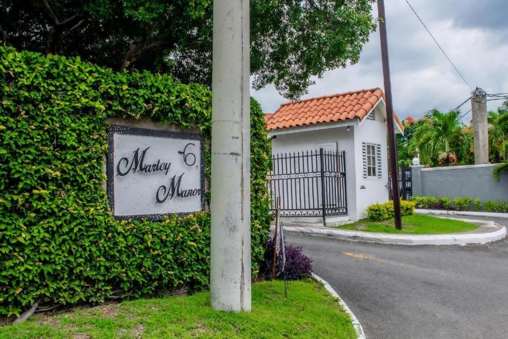 Finest Accommodation Marley Manor Apt # 513 Ground Floor 6 Marley Rd Kgn 6 Kingston Exterior photo